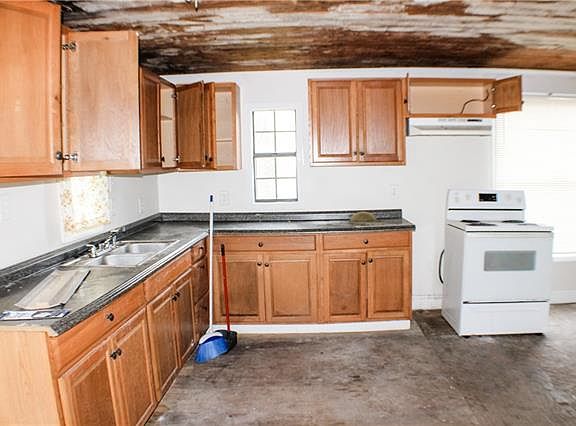 2nd image of 2622 Hodges St
