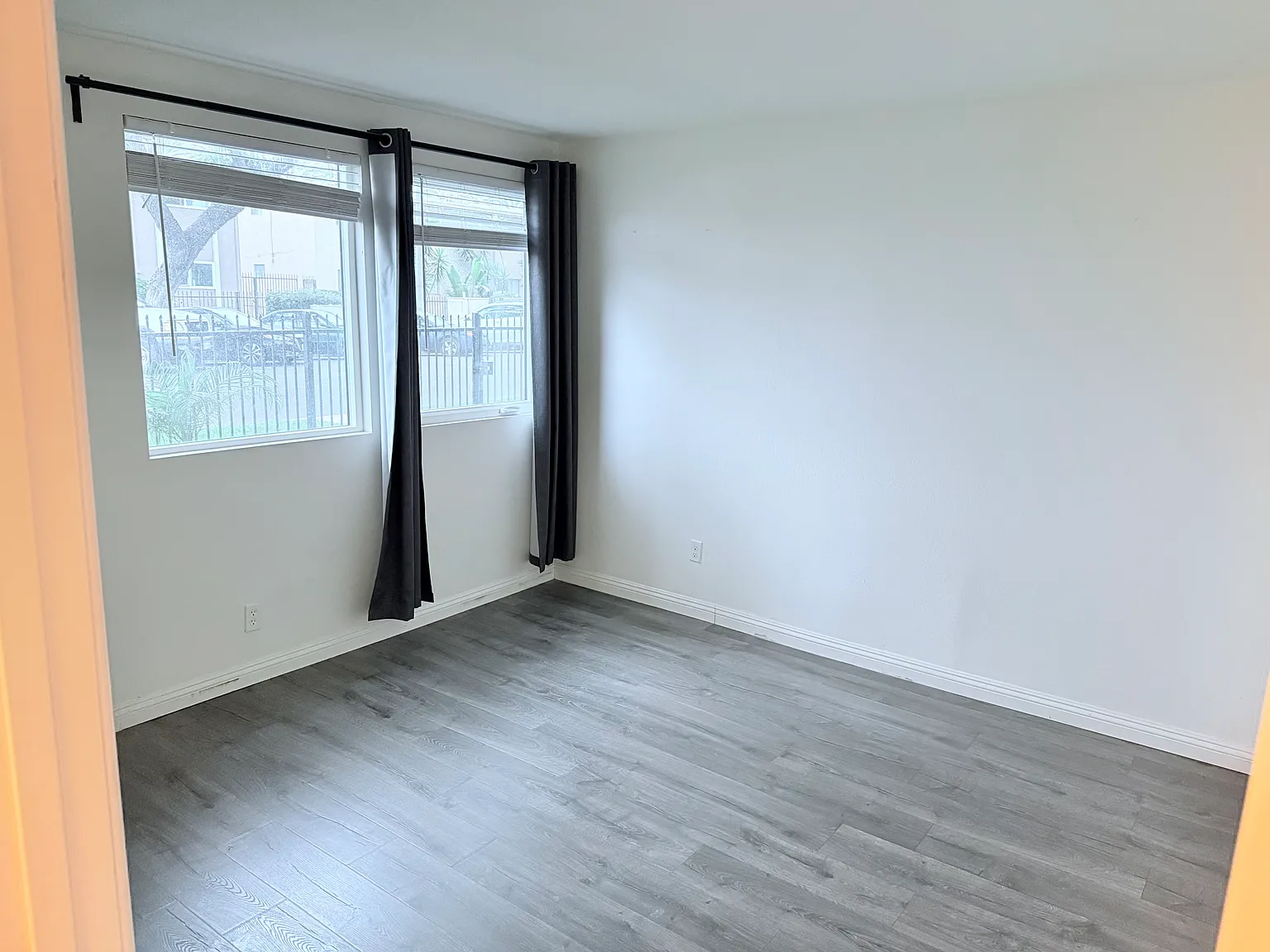 2 bed, 800 sqft, $2,145 — Photo 4