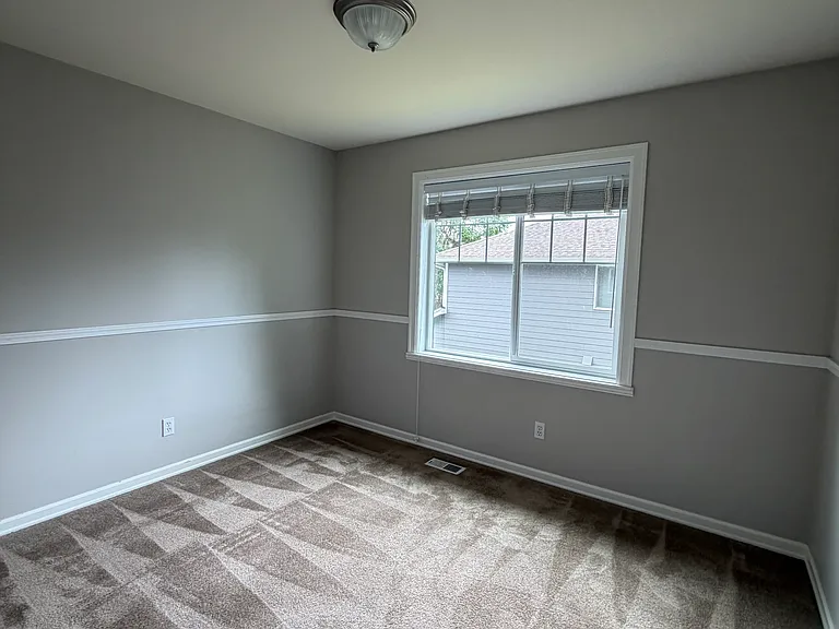 2520 Camas Ave NE — Photo 28