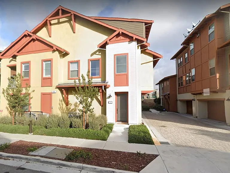 732 Tranquility Cir #1 — Photo 2