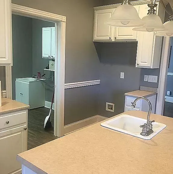 209 N Bedelia St — Photo 5