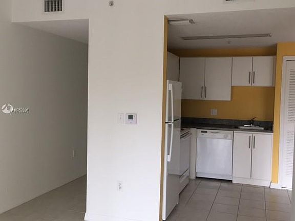 3rd image of 3410 Coral Way APT 704