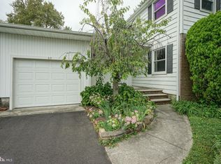 63 Knollwood Dr, Cherry Hill, NJ 08002