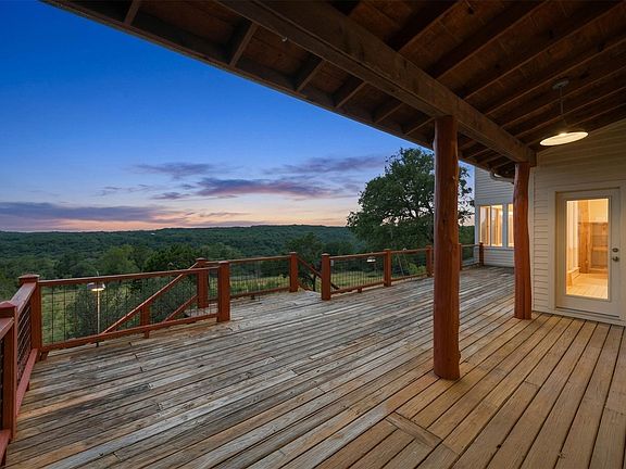 5th image of 700 Skyline Ridge Lookout