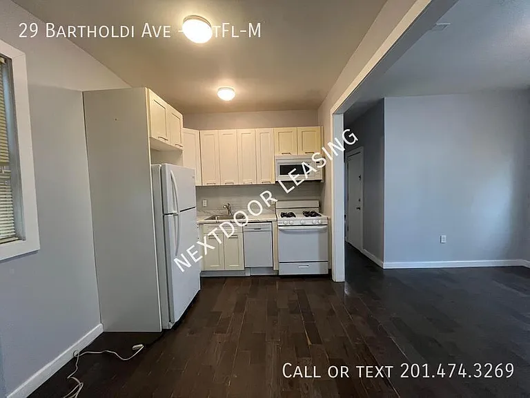 29 Bartholdi Ave #1STFL-M — Photo 3