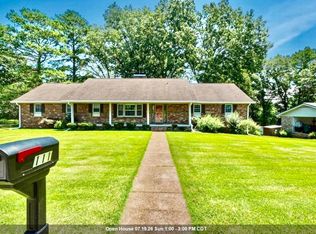 111 Chestnut Ln, Sheffield, AL 35660