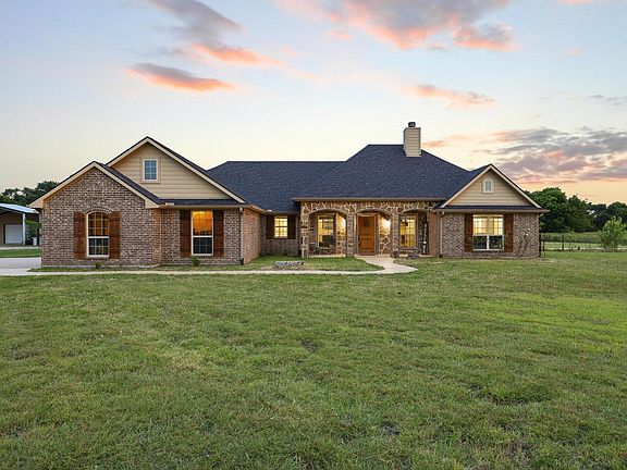 4th image of 460 County Road 4421