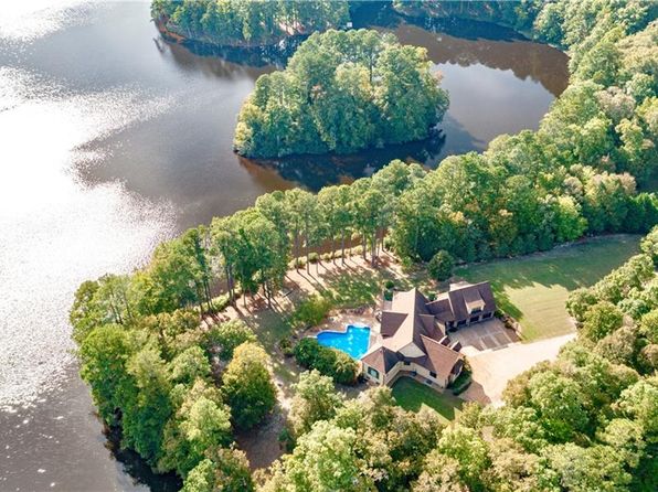 Suffolk VA Luxury Homes For Sale - 377 Homes | Zillow