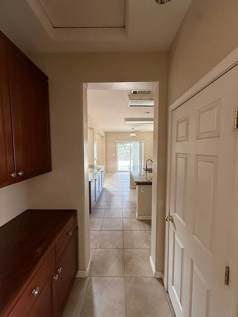 Charming 4-Bedroom, 3-Bathroom Home — Photo 4