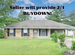 13930 Oak Place Dr, Baton Rouge, LA 70818