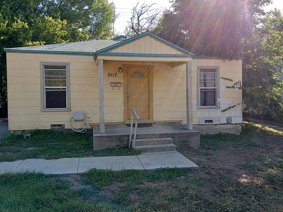 1st image of 5117 Royal Dr