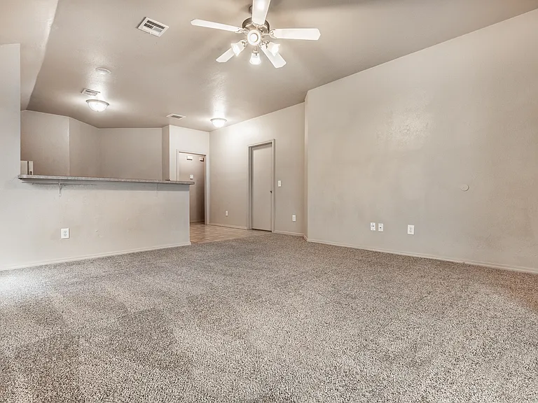 3602 Janus Cir — Photo 3