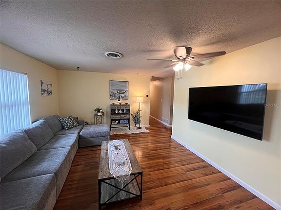 5th image of 10626 BRESSLYN BOULEVARD