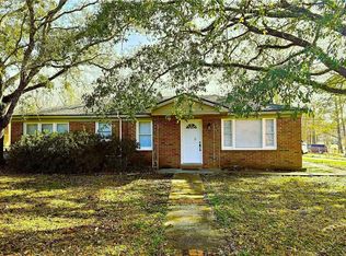 102 Tabor St, Pineville, LA 71360