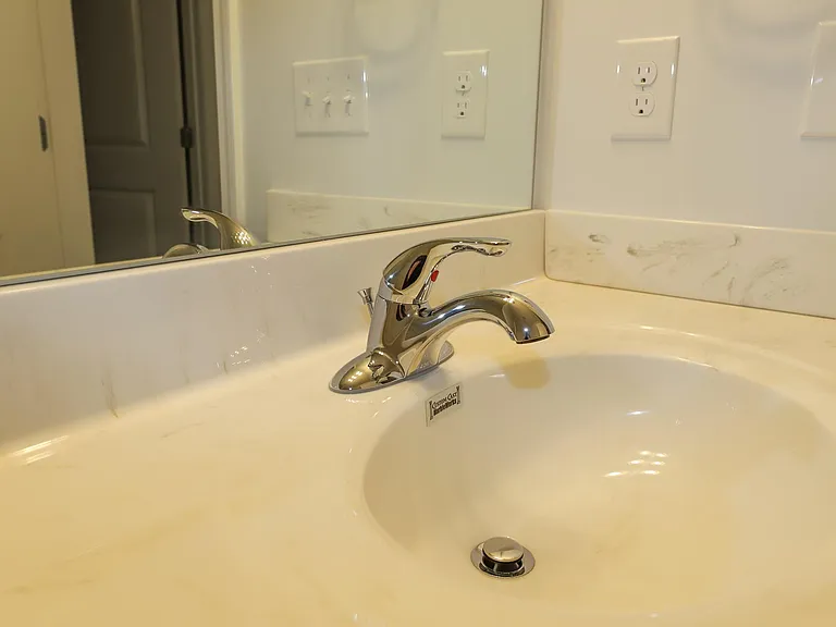 174 Creekvale Dr #B — Photo 16