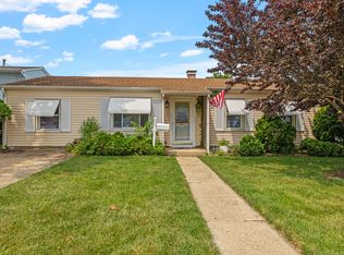 14 Bristol Ave, Romeoville, IL 60446