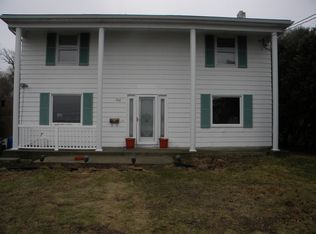 100 Ocean Ave, Cranston, RI 02905