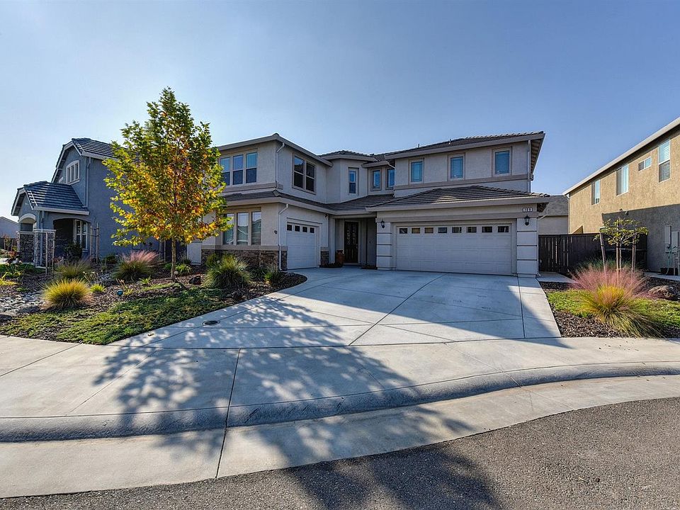 1st image of 109 Cactus Ct