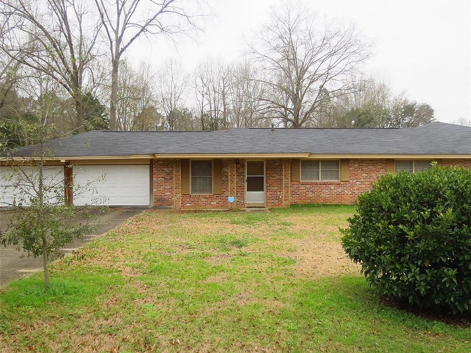 1st image of 303 Hinson Dr