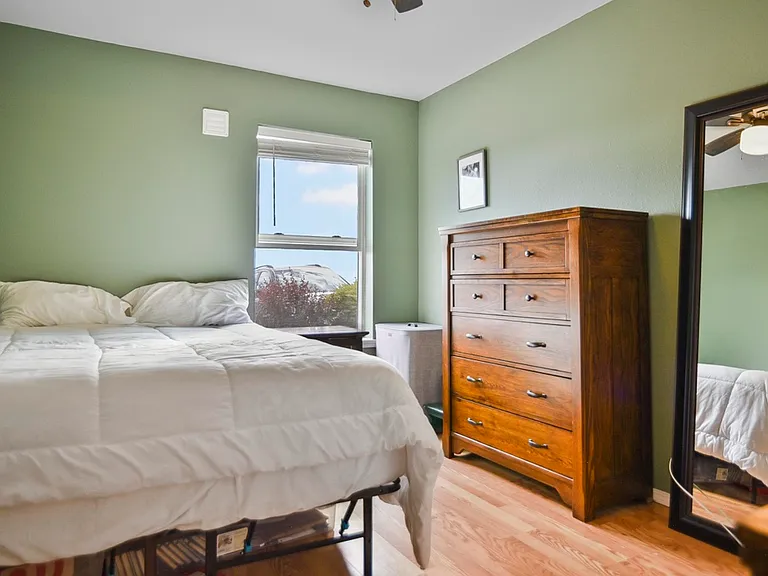 1645 NE Merman Dr #B101 — Photo 13