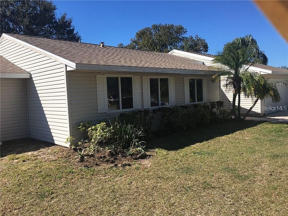 1st image of 373 Foxcroft Dr E