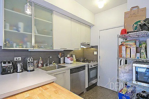 Rented by Ideal Properties Group | media 30