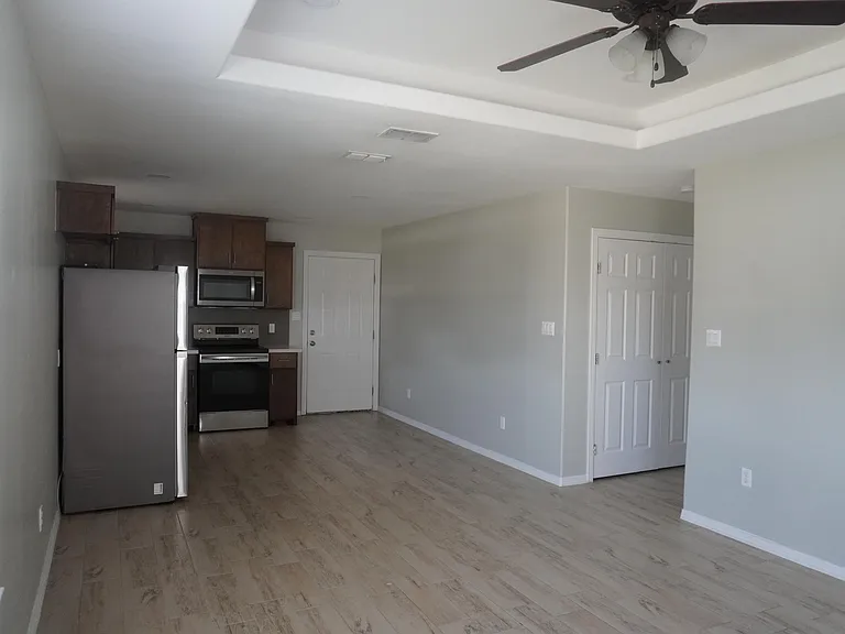 2802 Primrose Ave #1 — Photo 6