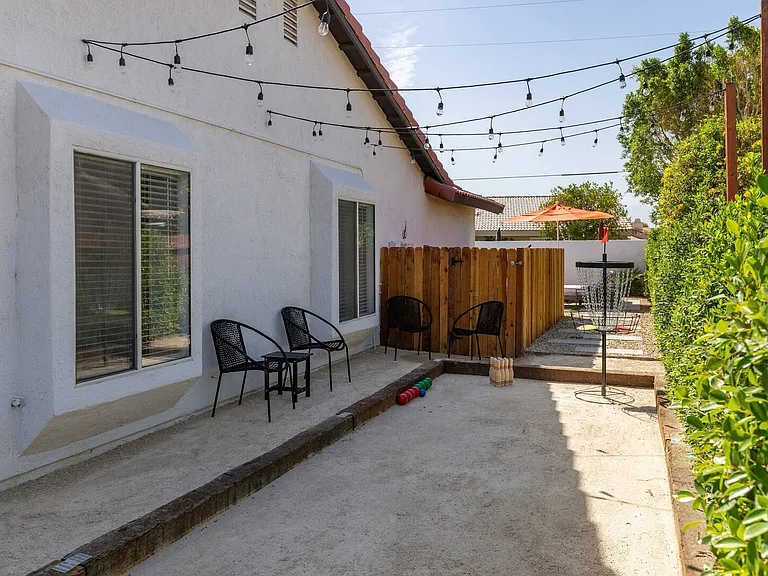 Pedro Buff Dr — Photo 34