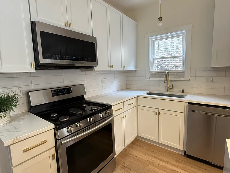5232 W Montana St #2 — Photo 2