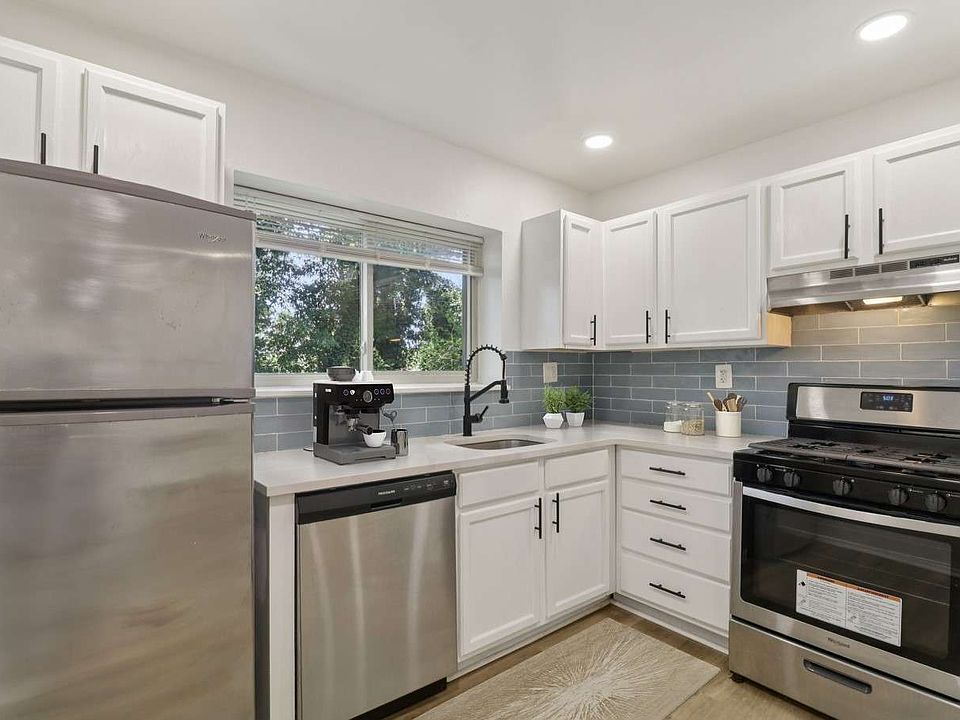 Kitchen-Renovated