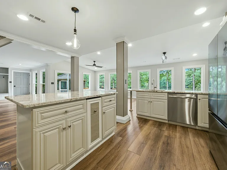 250 Aspen Way — Photo 29
