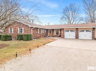 23171 Beulah Dr, Athens, IL 62613