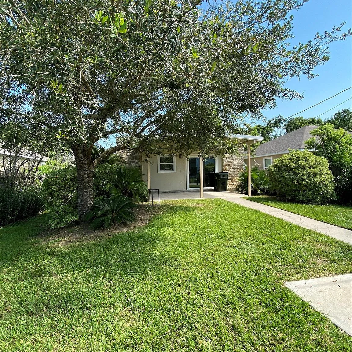 1 bed, 1.0 bath, 500 sqft, $1,100 — Photo 2