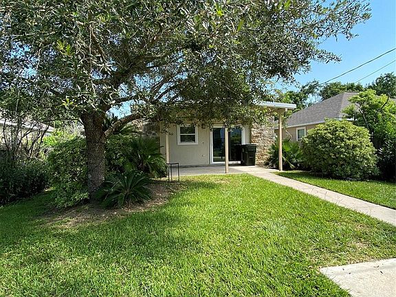 2nd image of 3815 Putnam Dr