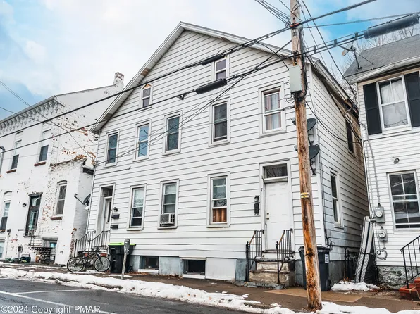 732-734 Monroe St, Stroudsburg, PA 18360