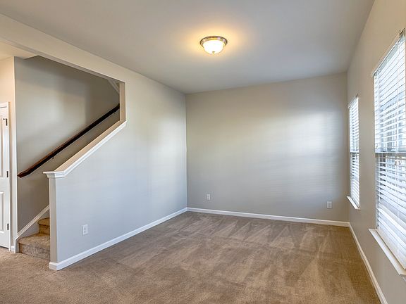 4th image of 475 Parmley Dr