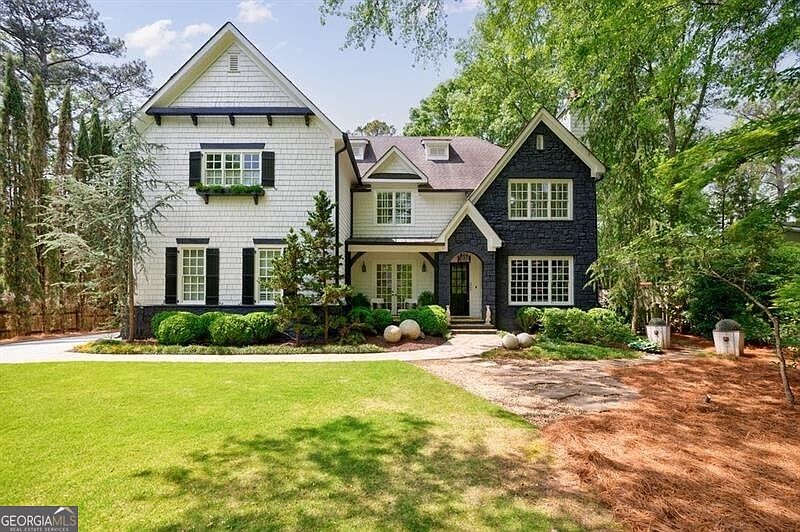1st image of 207 Lake Forrest Ln NE
