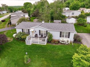22 Deer Run, Brookfield, MA 01506