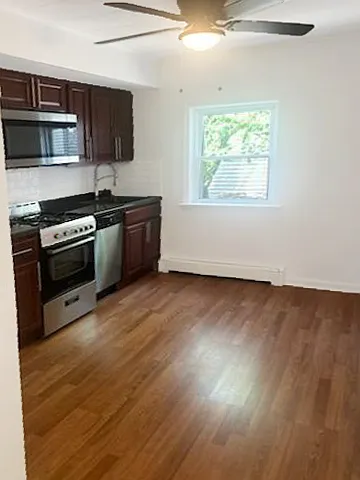 114 Franklin St #2 — Photo 12