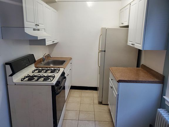 3rd image of 4511 Avondale St APT 101