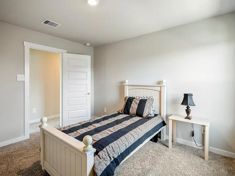28458 Hazel Trl — Photo 41