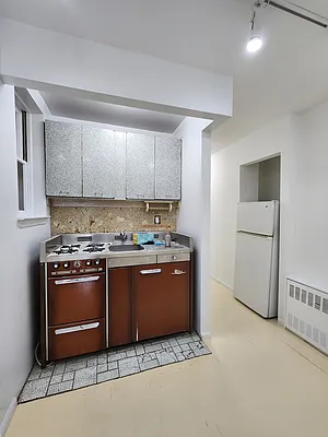 Rented by Homefront Management E29, Inc. | media 21