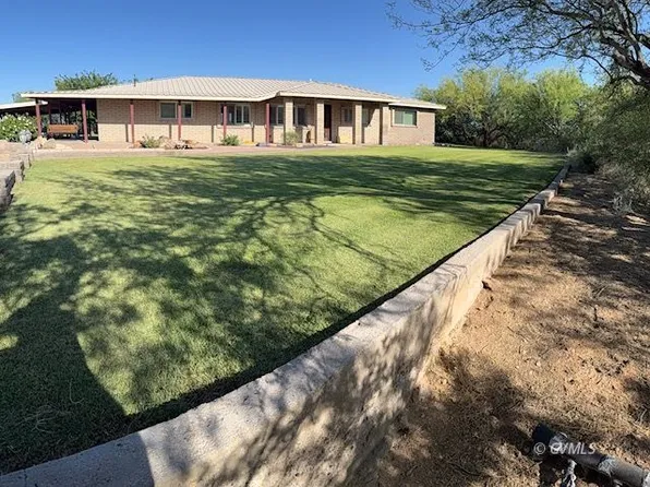 175 E Calle De Buena Vis, Safford, AZ 85546