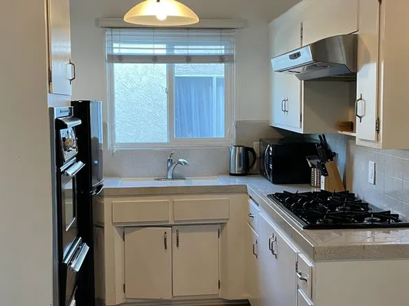 1401 Manhattan Beach Blvd, 1401 Manhattan Beach Blvd APT D, Manhattan Beach, CA 90266