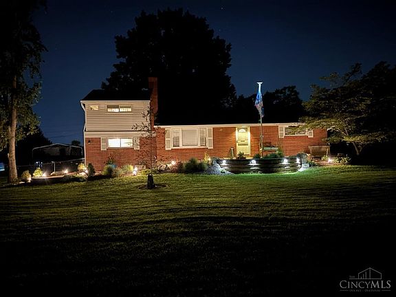 3rd image of 4656 Old Beechwood Rd