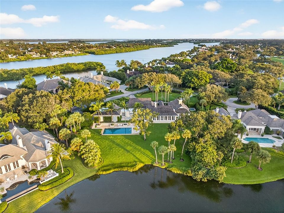2nd image of 260 Island Creek Dr