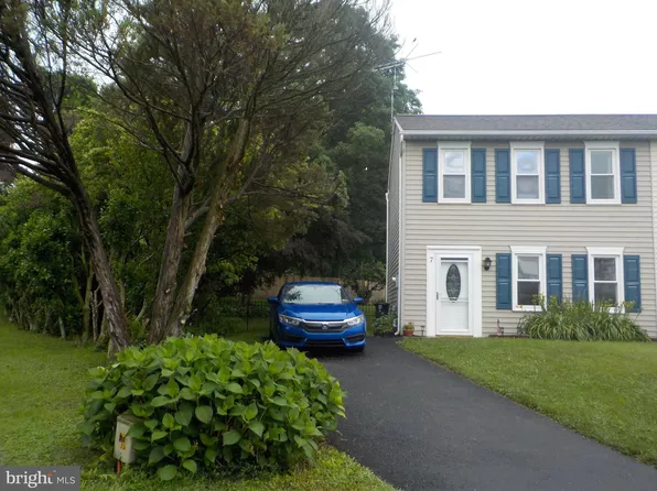 7 Pickford Dr, Lancaster, PA 17603
