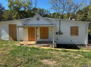 513 W Mineral St, De Soto, MO 63020