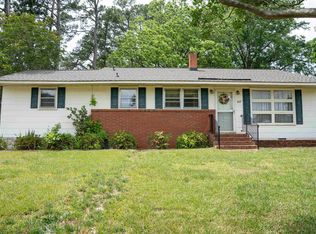 607 Vanney Cir, Boiling Springs, SC 29316