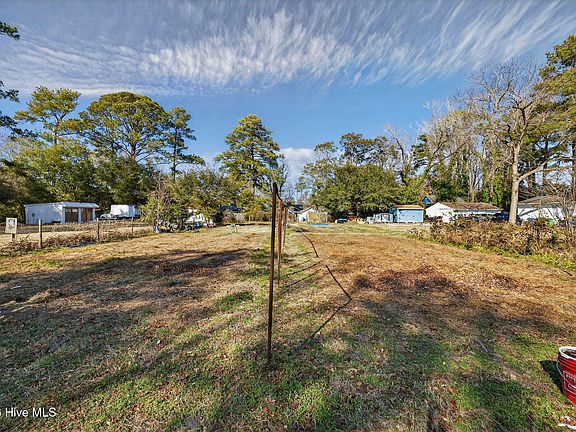 4th image of 2711 Lyndon Avenue